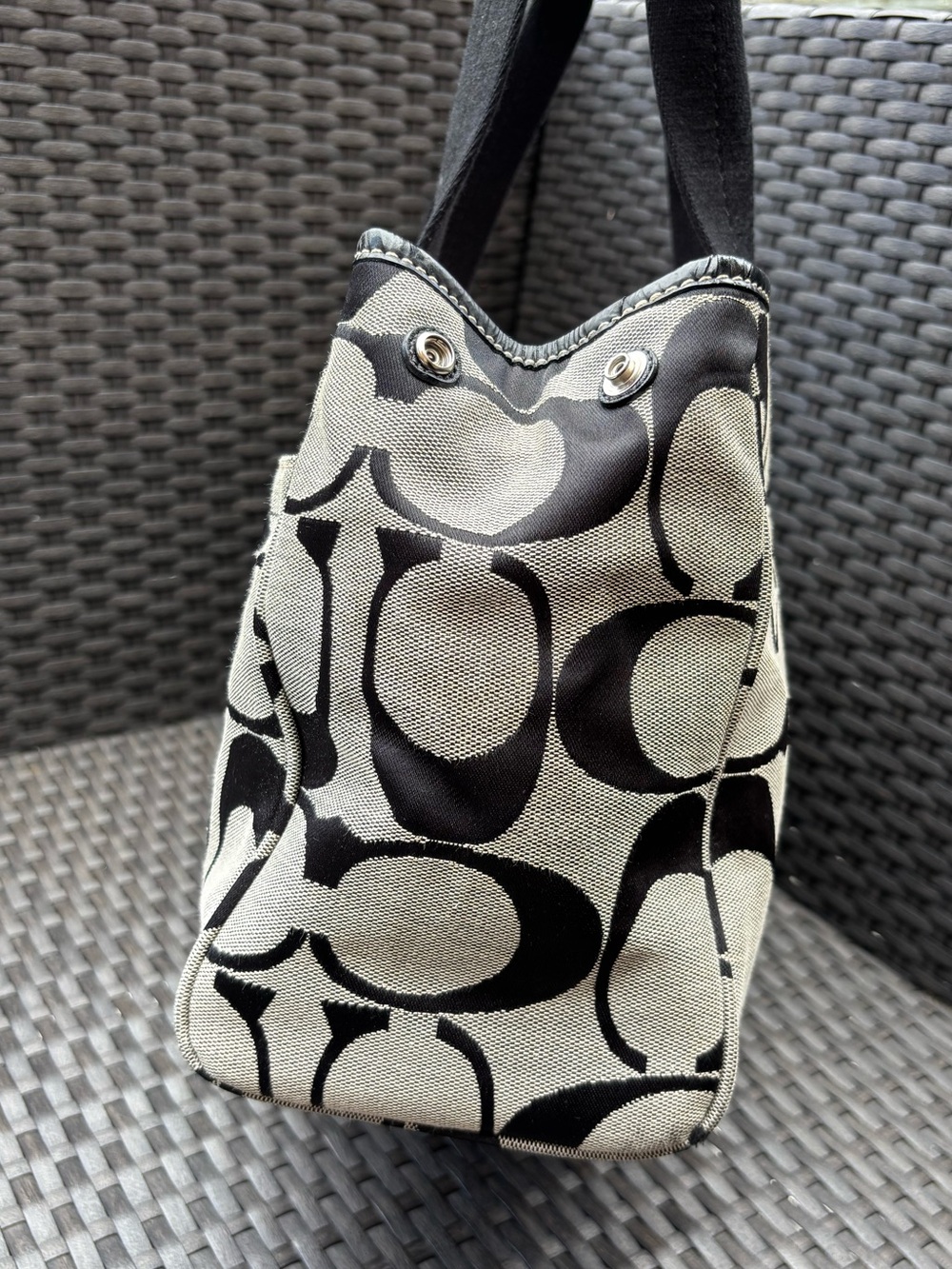 Coach Daisy Signature Tote Dual Hangtags Large C Monogram Shoulder Bag - Picture 4 of 10